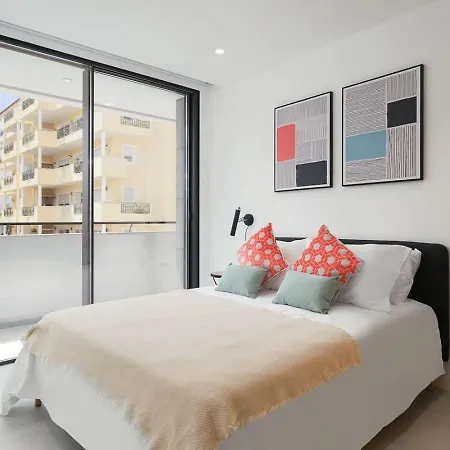 Brenia Luxury 3 Bedrooms Near And Old Town Lagos